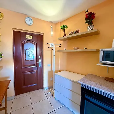 Heart Of Americas Charming Tenerife Apartment