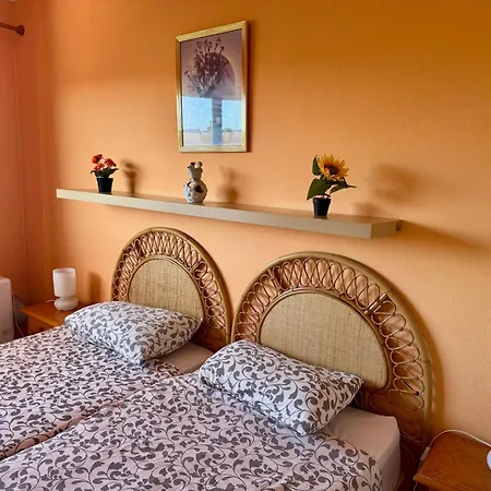 Heart Of Americas Charming Tenerife Адехе